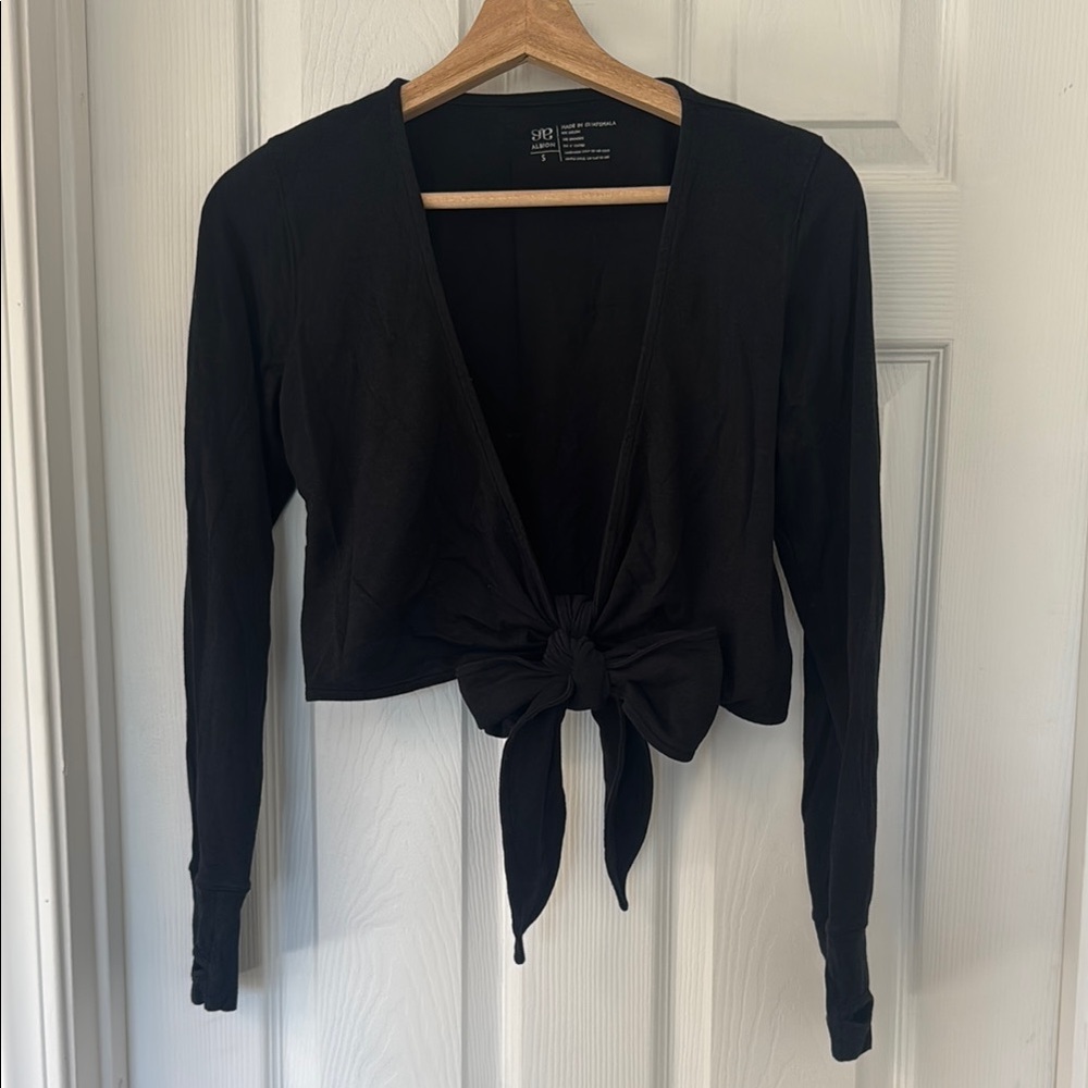 Albion Black Tie-Front Cover